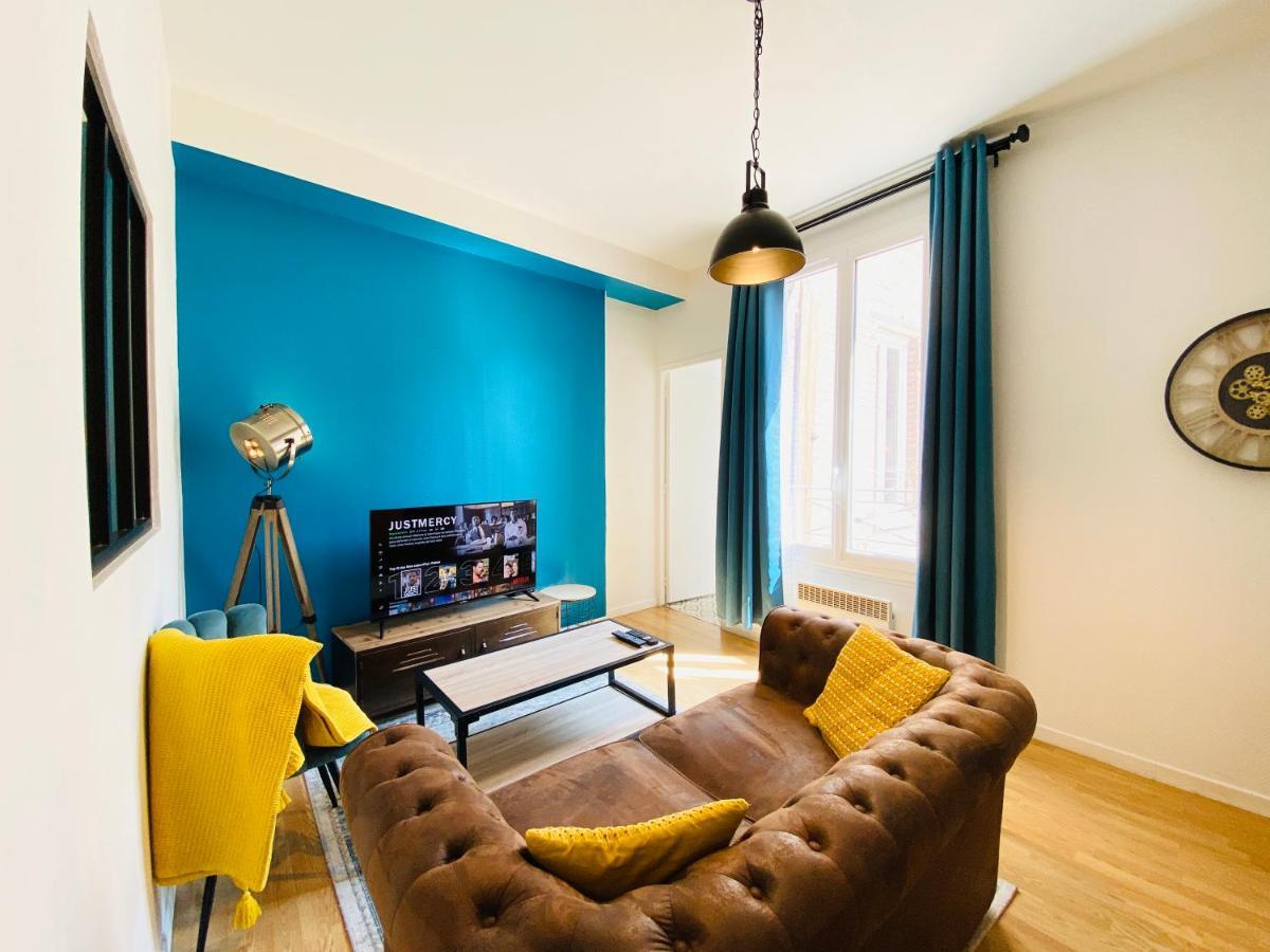 Blue Vintage / Centre Ville Rue Piétonne / Netflix Sens Extérieur photo