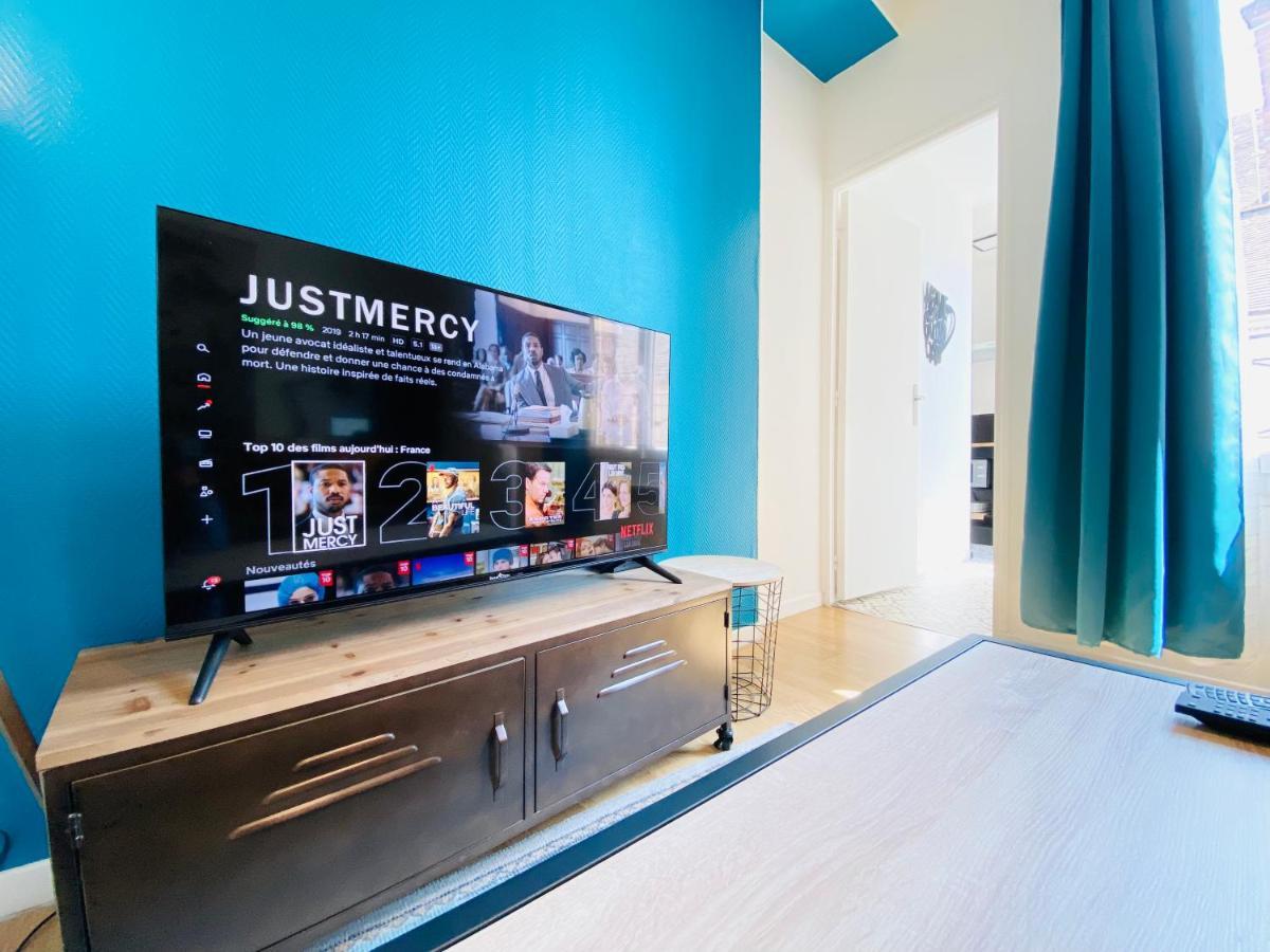 Blue Vintage / Centre Ville Rue Piétonne / Netflix Sens Extérieur photo